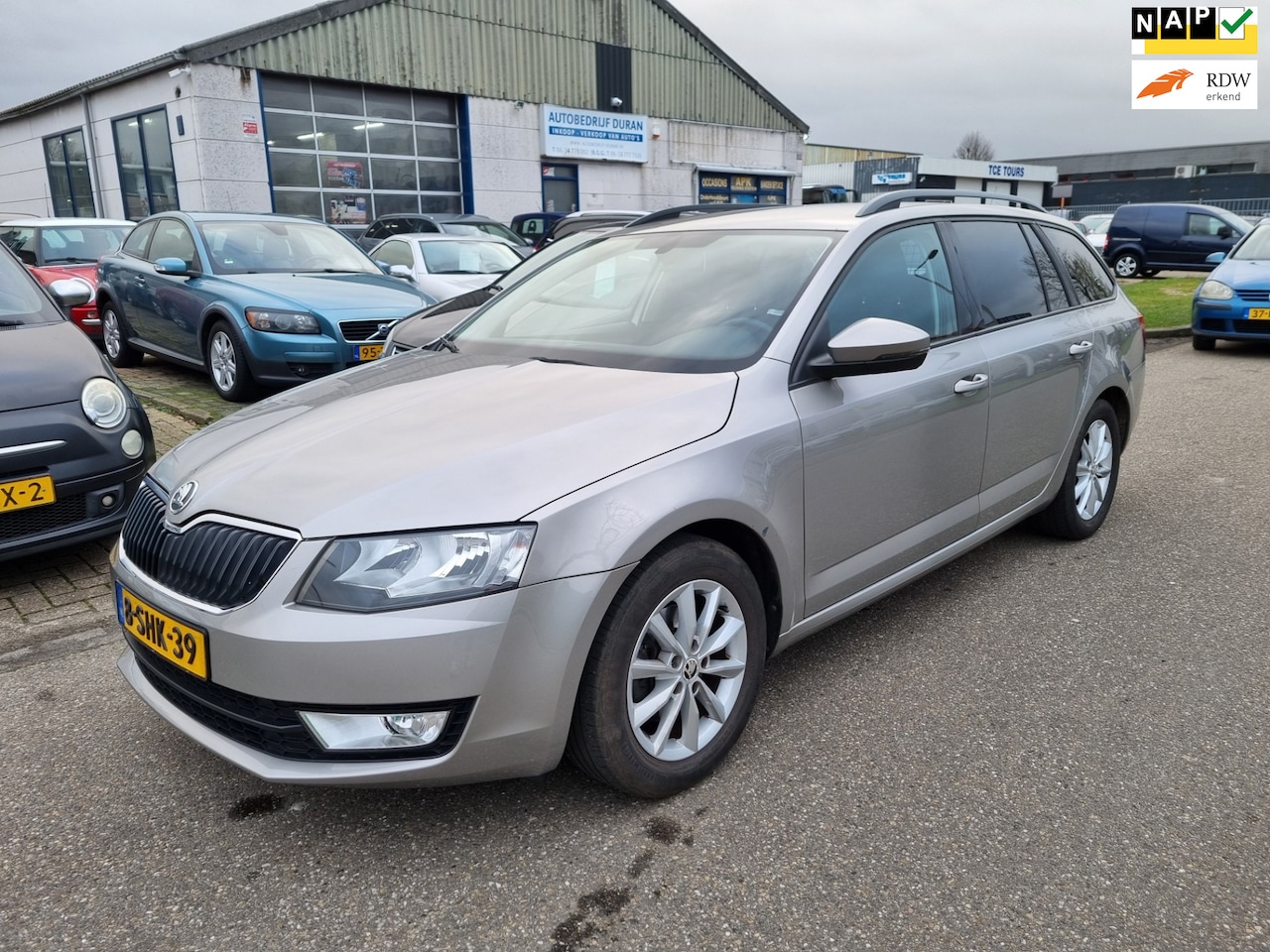 Skoda Octavia Combi - 1.4 TSI Greentech DSG Automaat Bj:2013 NAP! - AutoWereld.nl