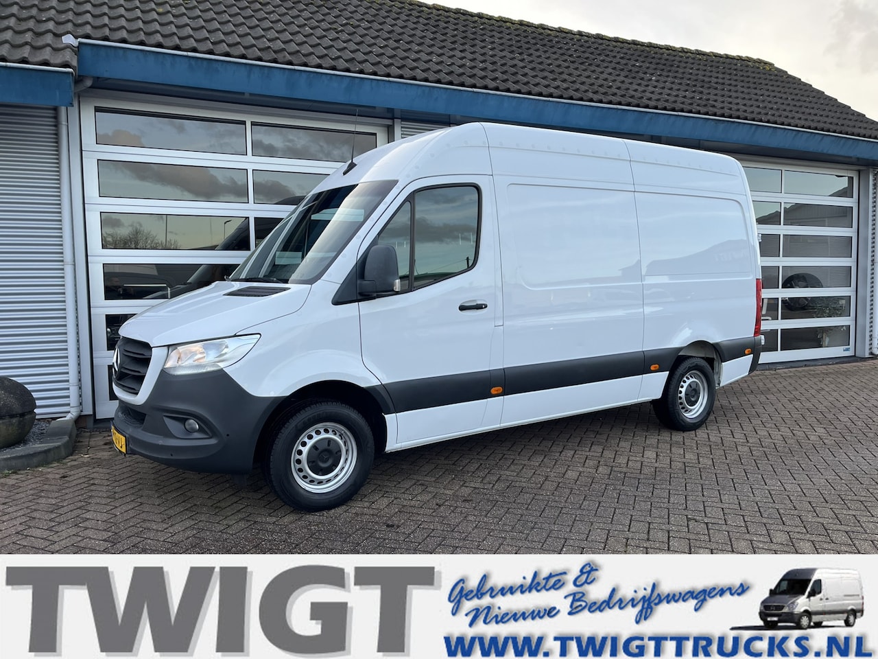 Mercedes-Benz Sprinter - 314 2.2 CDI L2H2 EURO VI-D Automaat/7"MBUX/Airco - AutoWereld.nl