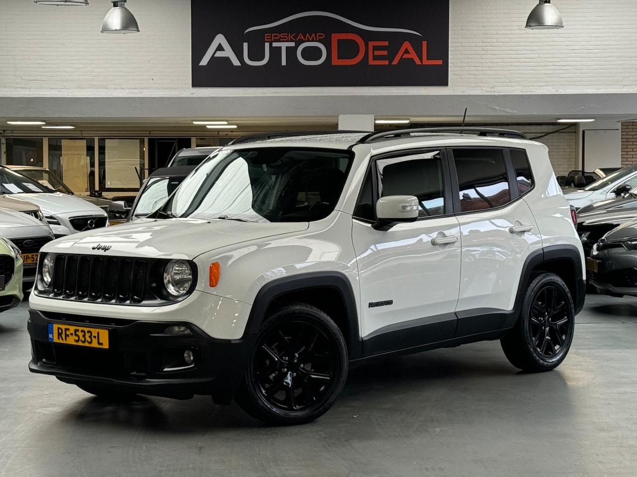 Jeep Renegade - 1.4 MultiAir Night Eagle II 1.4 MultiAir Night Eagle II trekhaak - AutoWereld.nl