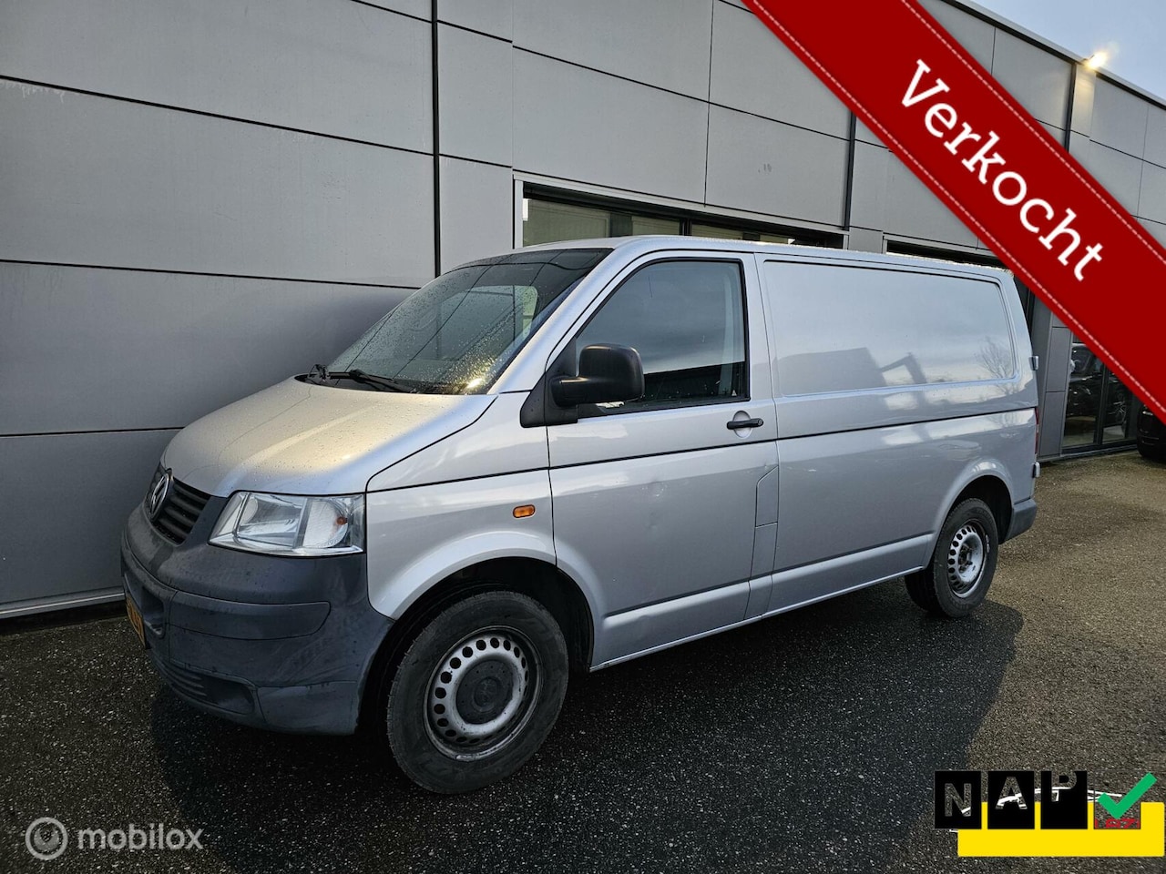 Volkswagen Transporter - 1.9 TDI 300 Airco/Navi/Camera - AutoWereld.nl