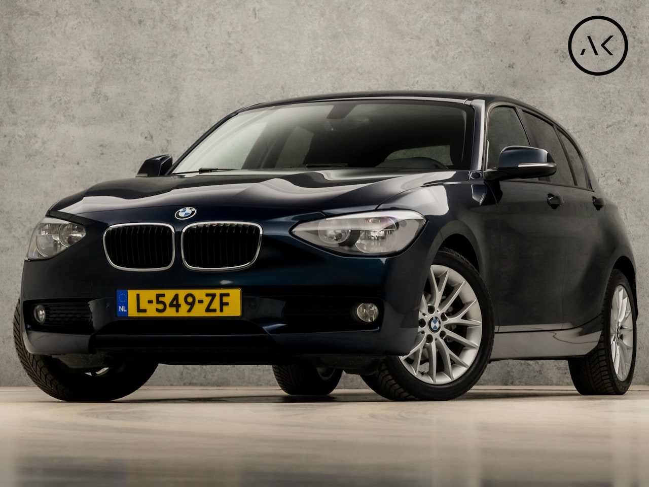 BMW 1-serie - 116i Business+ Sport Automaat (GROOT NAVI, CLIMATE, STOELVERWARMING, LEDEREN SPORTSTOELEN, - AutoWereld.nl