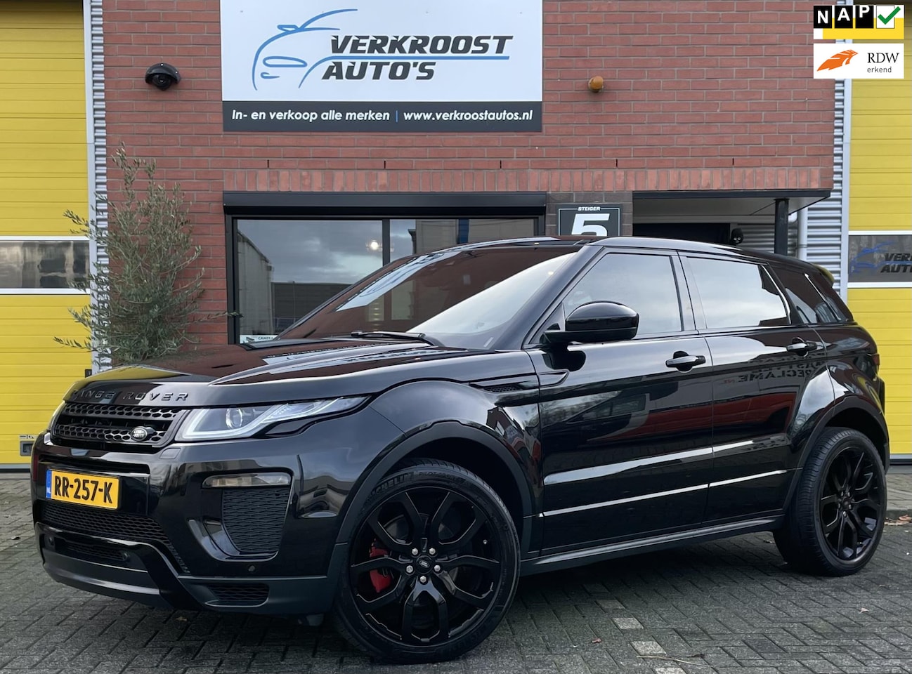 Land Rover Range Rover Evoque - 2.0 TD4 HSE pano. leder. camera. memory - AutoWereld.nl