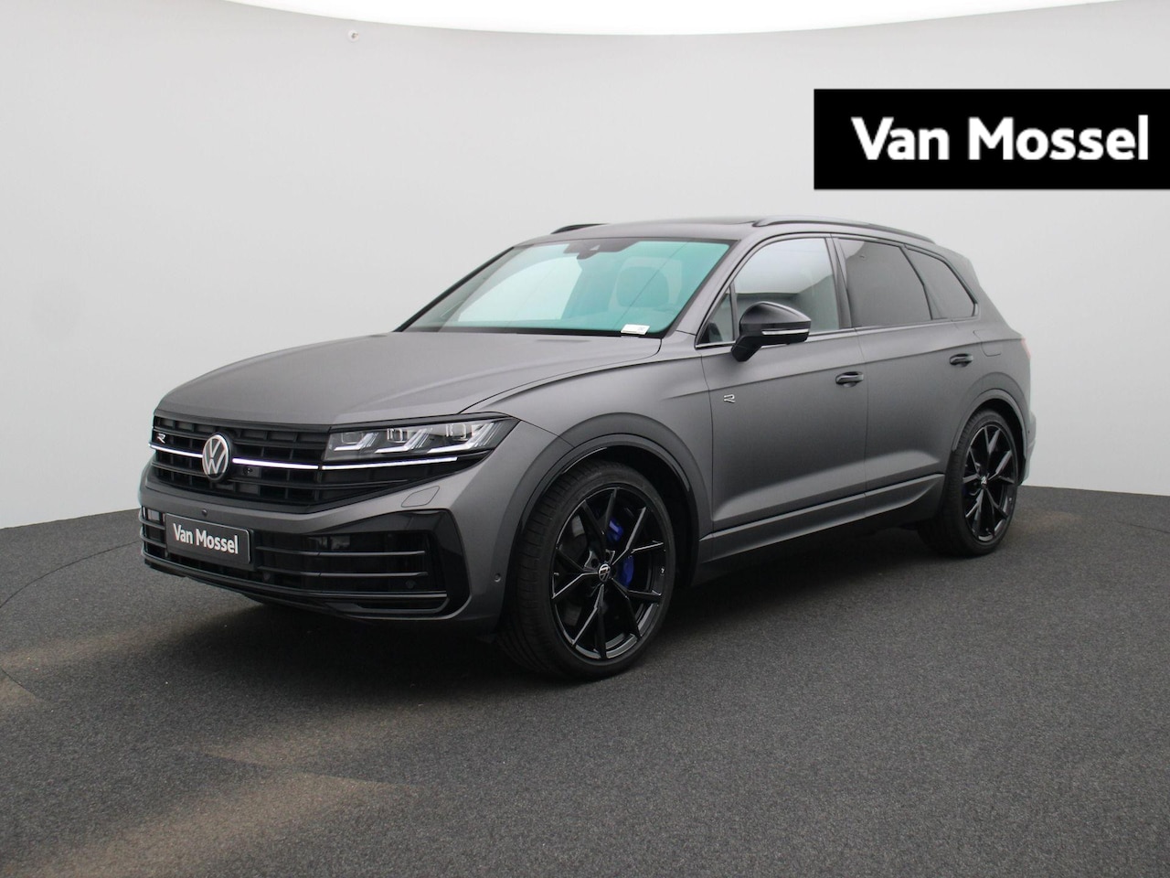 Volkswagen Touareg - 3.0 TSi eHybrid 4MOTION R | 462 PK | Automaat | Trekhaak | Trailer Assist | Nachtzicht Ass - AutoWereld.nl