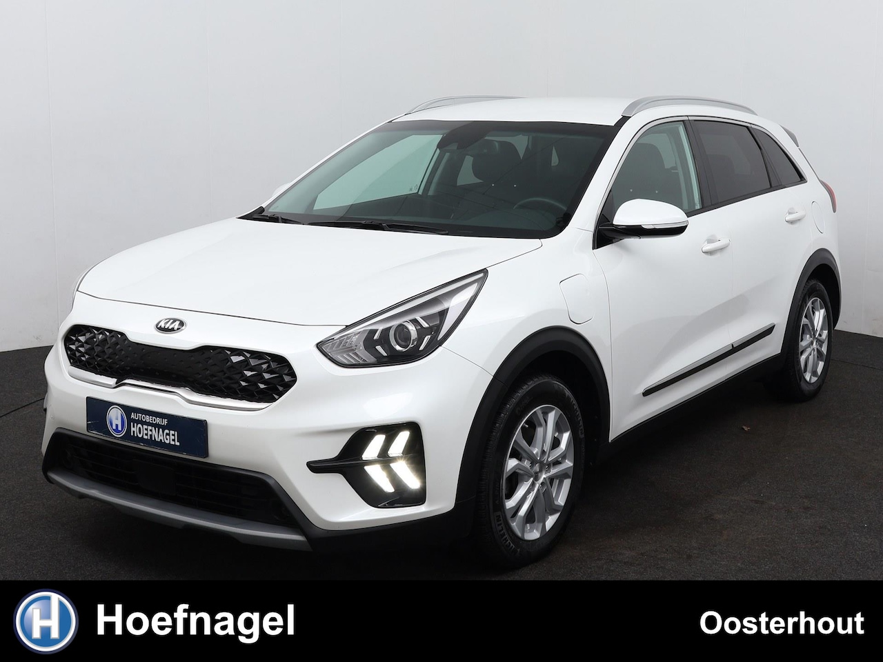 Kia Niro - 1.6 GDi PHEV DynamicLine Automaat | Adaptive Cruise Control | Camera | Navigatie | Stoelve - AutoWereld.nl