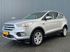 Ford Kuga - 1.5 EcoBoost Titanium Kuga 1.5 Ecoboost 182pk Automaat Titanium | Camera | Trekhaak | Navi