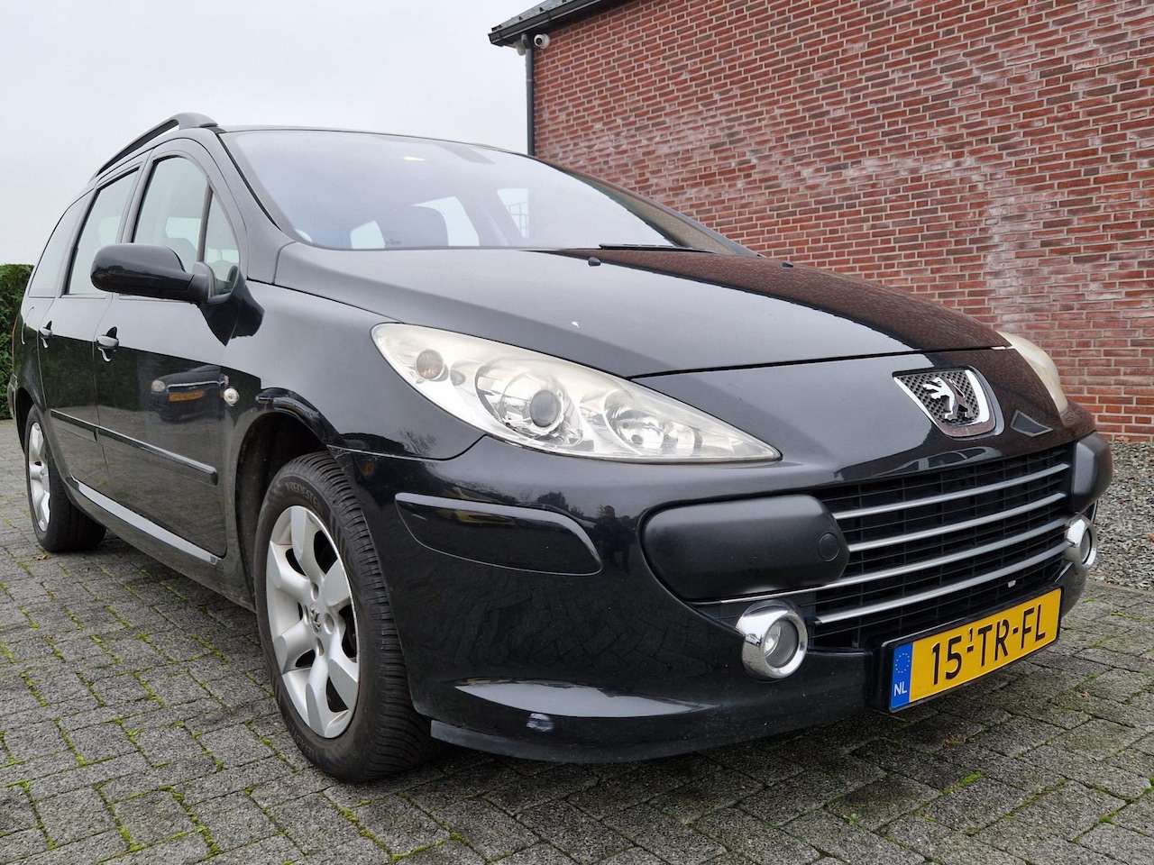 Peugeot 307 Break - 2.0-16V Premium 2.0-16V Premium - AutoWereld.nl