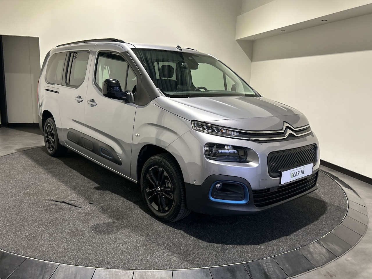 Citroën ë-Berlingo XL - Shine 50 kWh | 7 PERSOONS! | Park assist pakket | Navigatie pakket | Winterpakket - AutoWereld.nl