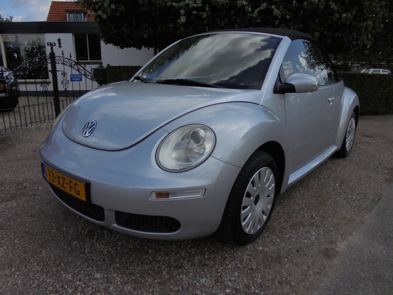 Volkswagen New Beetle Cabriolet - 1.6 Highline **NL-AUTO**122.000 org.km.NAP**NIEUWE KOPPELING** - AutoWereld.nl