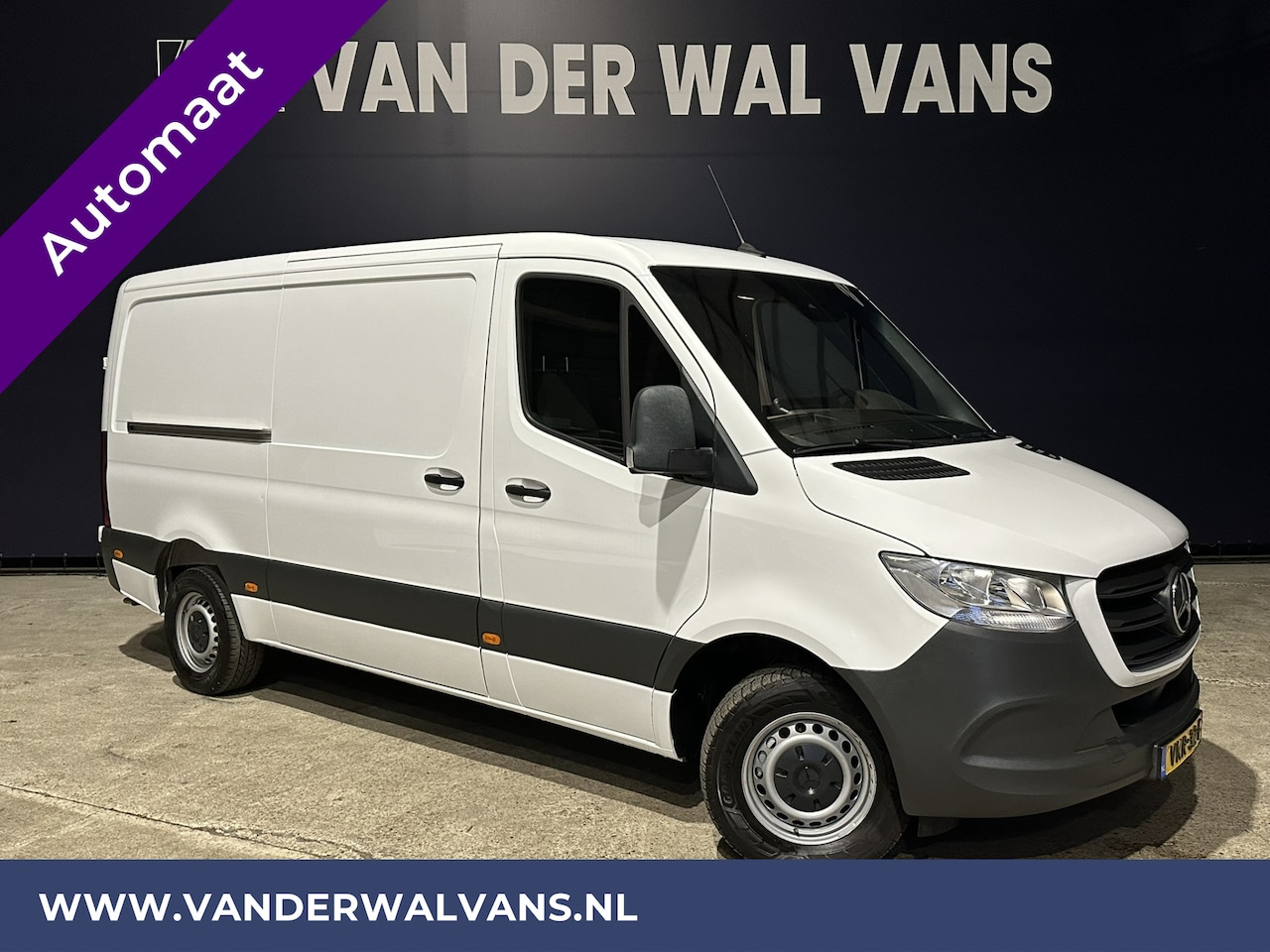 Mercedes-Benz Sprinter - 317 CDI 170pk 9G-Tronic Automaat 3500kg Trekhaak L2H1 Euro6 | Airco | 2x zijdeur | Navigat - AutoWereld.nl