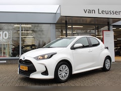 Toyota Yaris - 1.5 HYBRID AD-CRUISE APPLE/ANDROID CLIMA CAMERA DAB BLUETOOTH