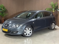 Seat Leon - 2.0 FSI SL LEEST DE TEKST