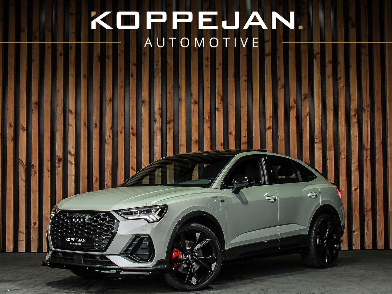 Audi Q3 Sportback - 45 TFSI-e 245PK Automaat S-Line | DCC | PANORAMADAK | LEDER | MATRIX LED | KEYLESS | LEDER - AutoWereld.nl