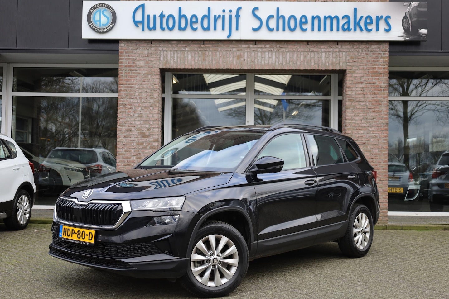 Skoda Karoq - 1.5 TSI ACT Business Edition Plus CAMERA CARPLAY DAB 2xPDC LMV NAVI CLIMA - AutoWereld.nl