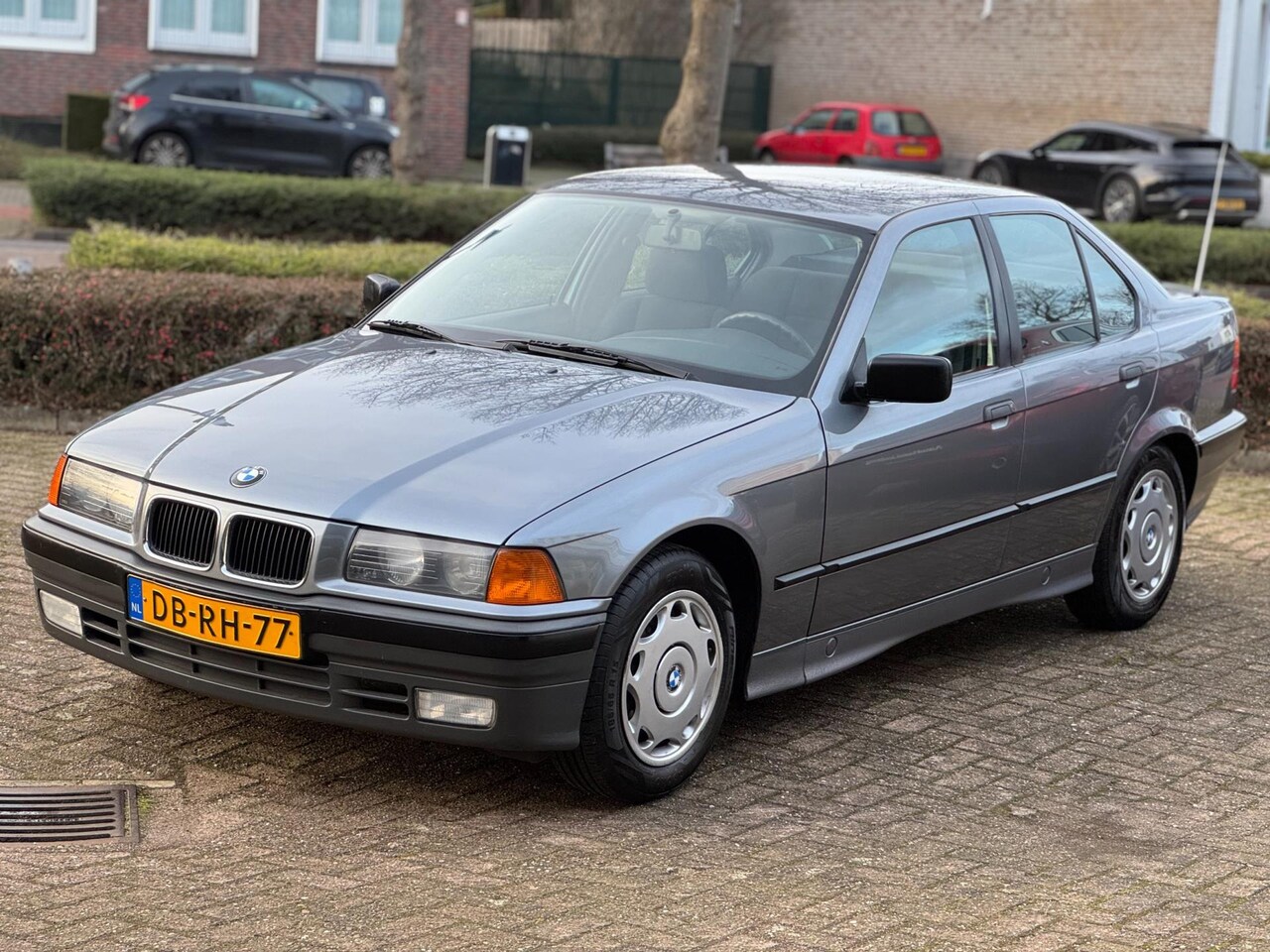 BMW 3-serie - 316i|1e eigenaar|First Owner|Nieuwstaat|New Condition - AutoWereld.nl