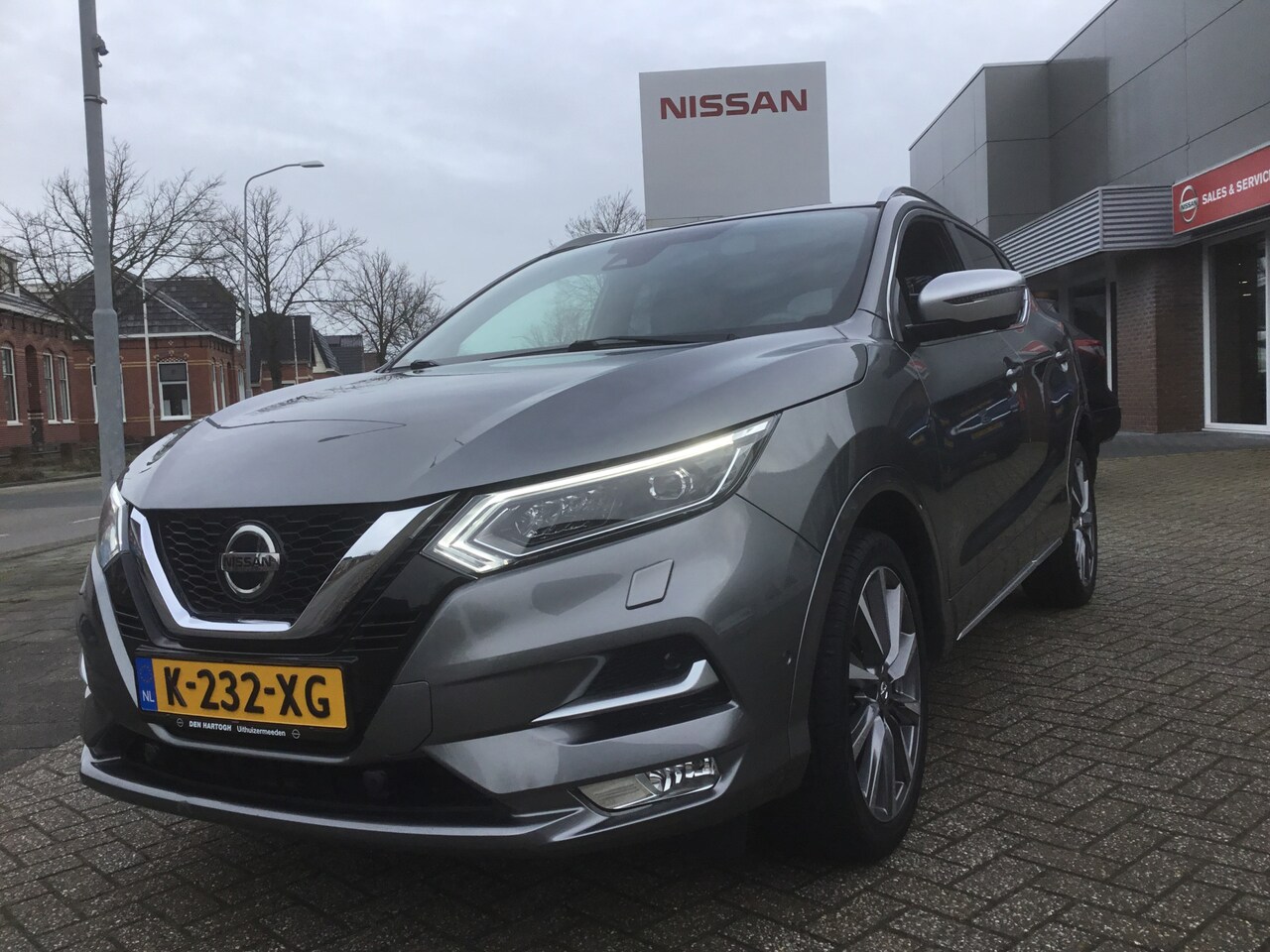 Nissan Qashqai - 1.3 DIG-T 140 MT Tekna+Dynamic Pack - AutoWereld.nl