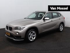 BMW X1 - sDrive20i Executive | Automaat | Panoramadak | Stoelverwarming