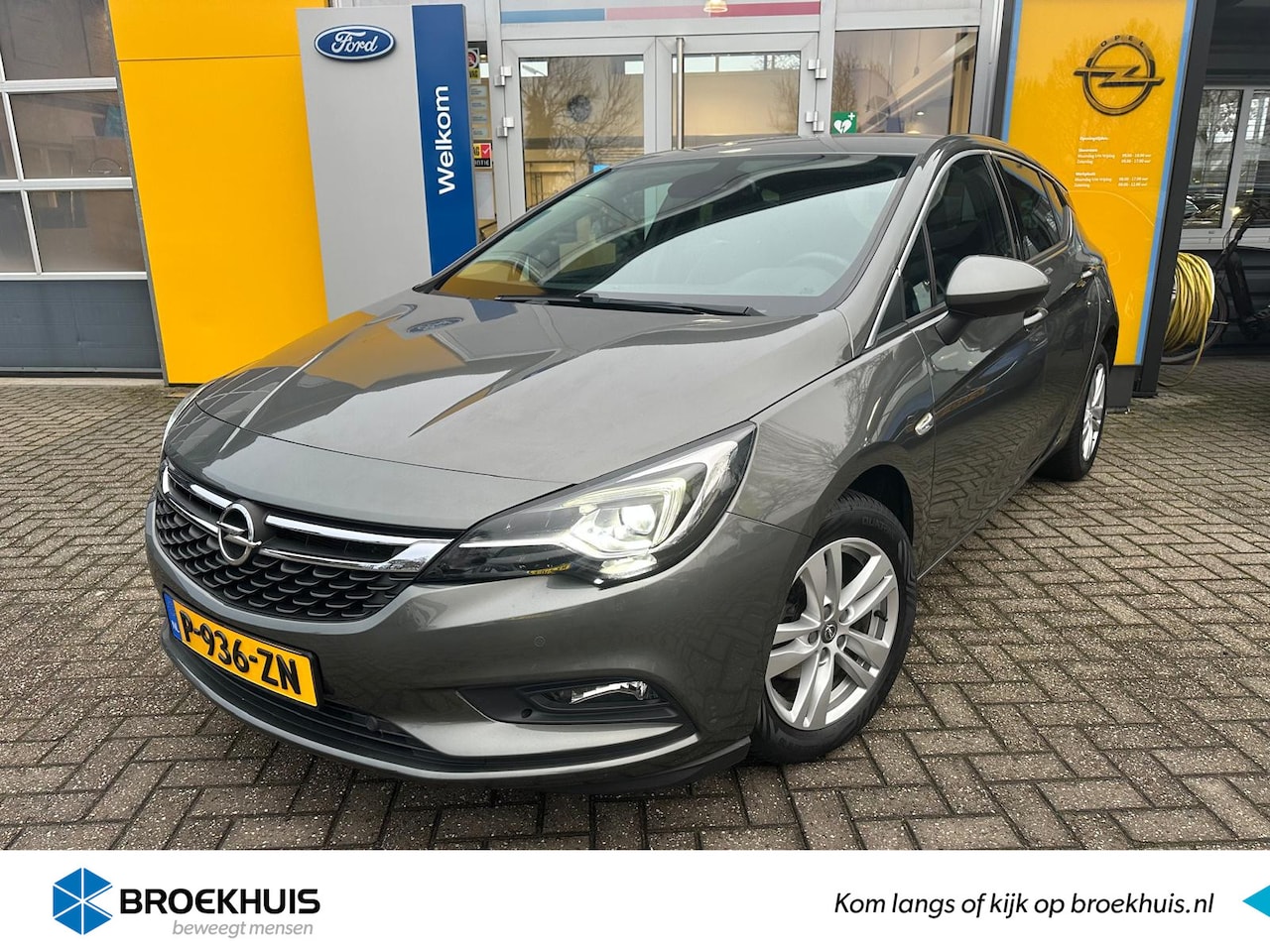 Opel Astra - 1.4 150PK Innovation AUTOMAAT | TREKHAAK AFNEEMBAAR| STOEL- EN STUURVERWARMING| NAVIGATIE| - AutoWereld.nl