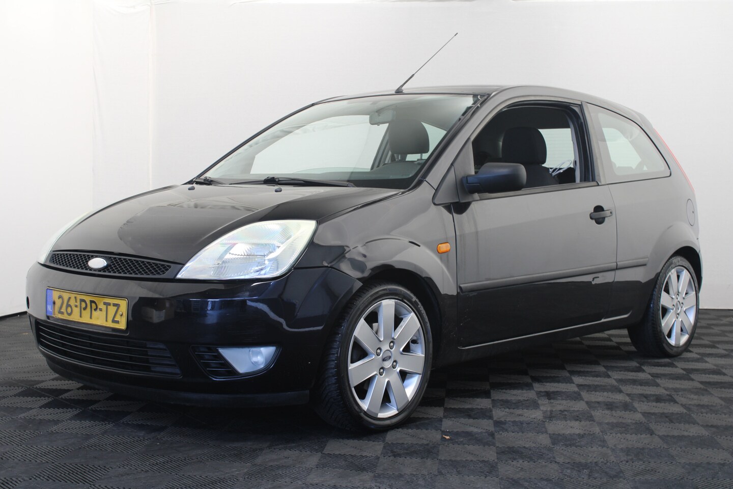 Ford Fiesta - 1.4-16V Futura 1.4-16V Futura - AutoWereld.nl