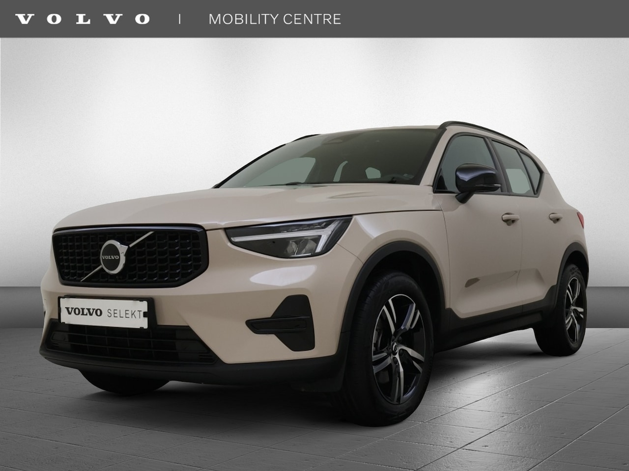 Volvo XC40 - B4 Plus Dark | Trekhaak | Dodehoekdetectie | - AutoWereld.nl