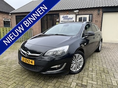 Opel Astra Sports Tourer - 1.7 CDTi Cosmo Navi LED Trekhaak