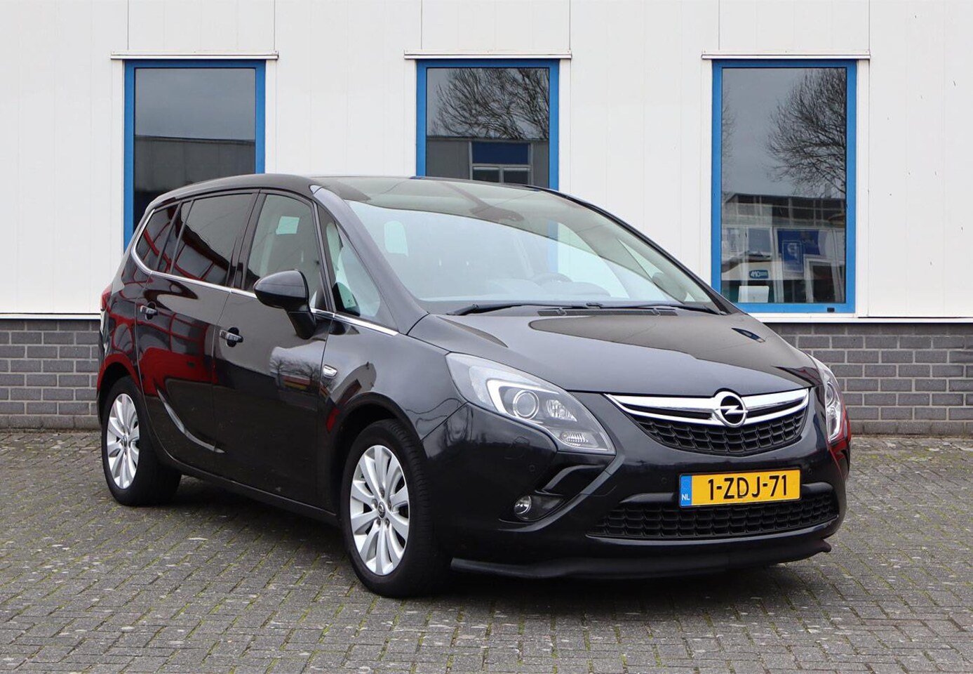 Opel Zafira Tourer - 1.6 CDTI Cosmo+ 7p Pano Leder CAM - AutoWereld.nl