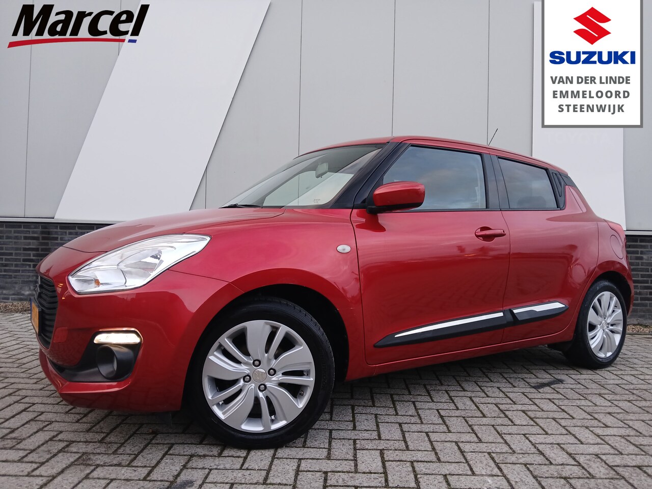 Suzuki Swift - 1.2 Select Smart Hybrid | LMV | Airco | - AutoWereld.nl