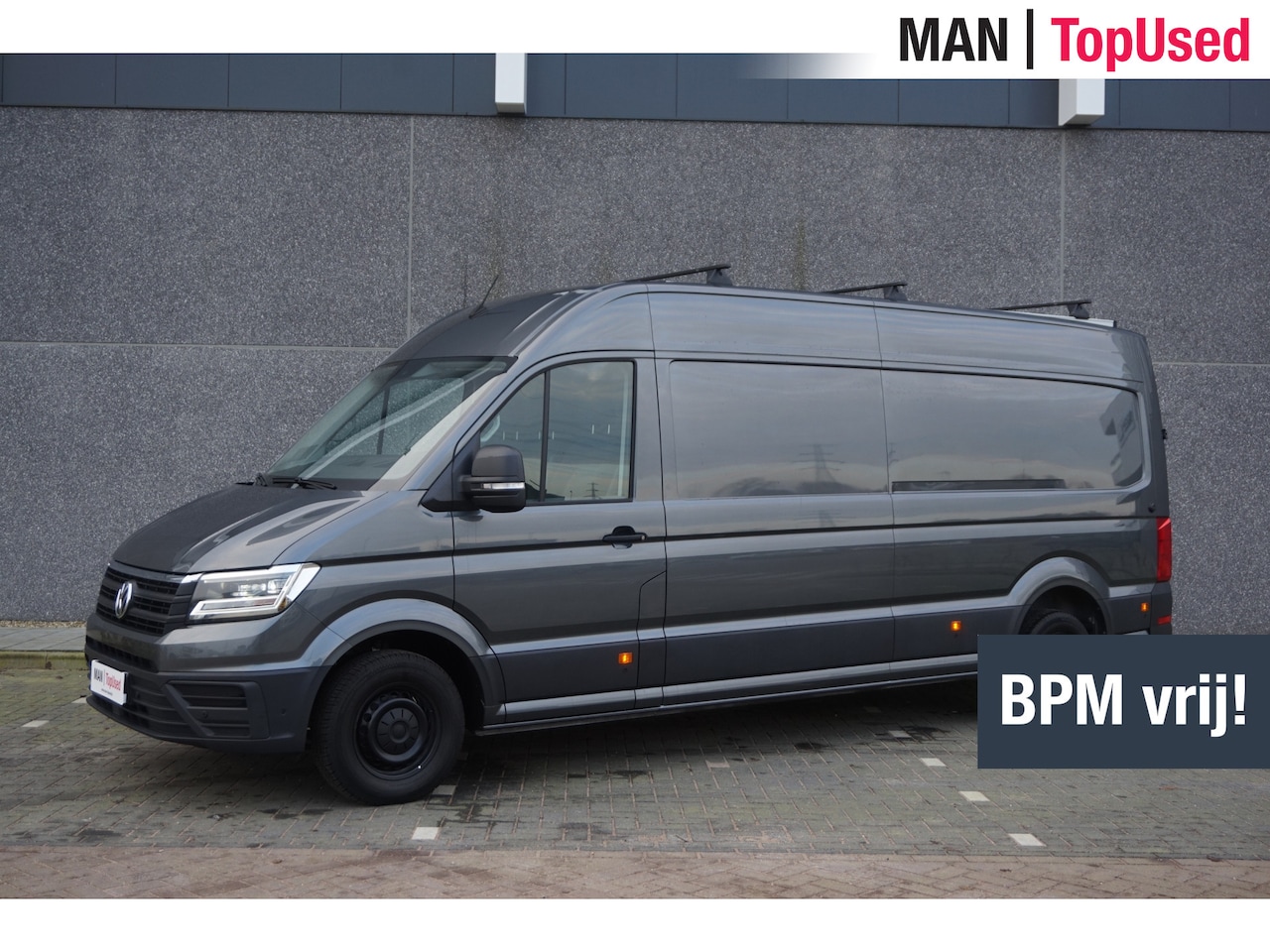 Volkswagen Crafter - 35 2.0 TDI L4H3 Highline / Trekhaak / 3000KG Trekgewicht / 177 PK / Navigatie / Adaptieve - AutoWereld.nl