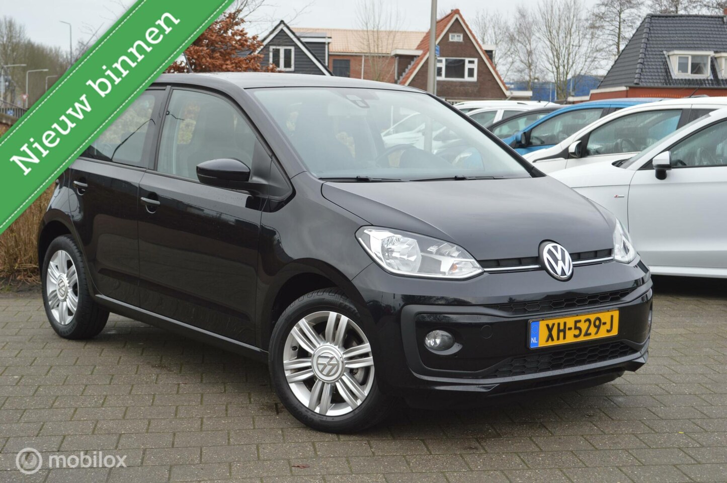 Volkswagen Up! - 1.0 5drs high up! | Cruise Controle | PDC - AutoWereld.nl