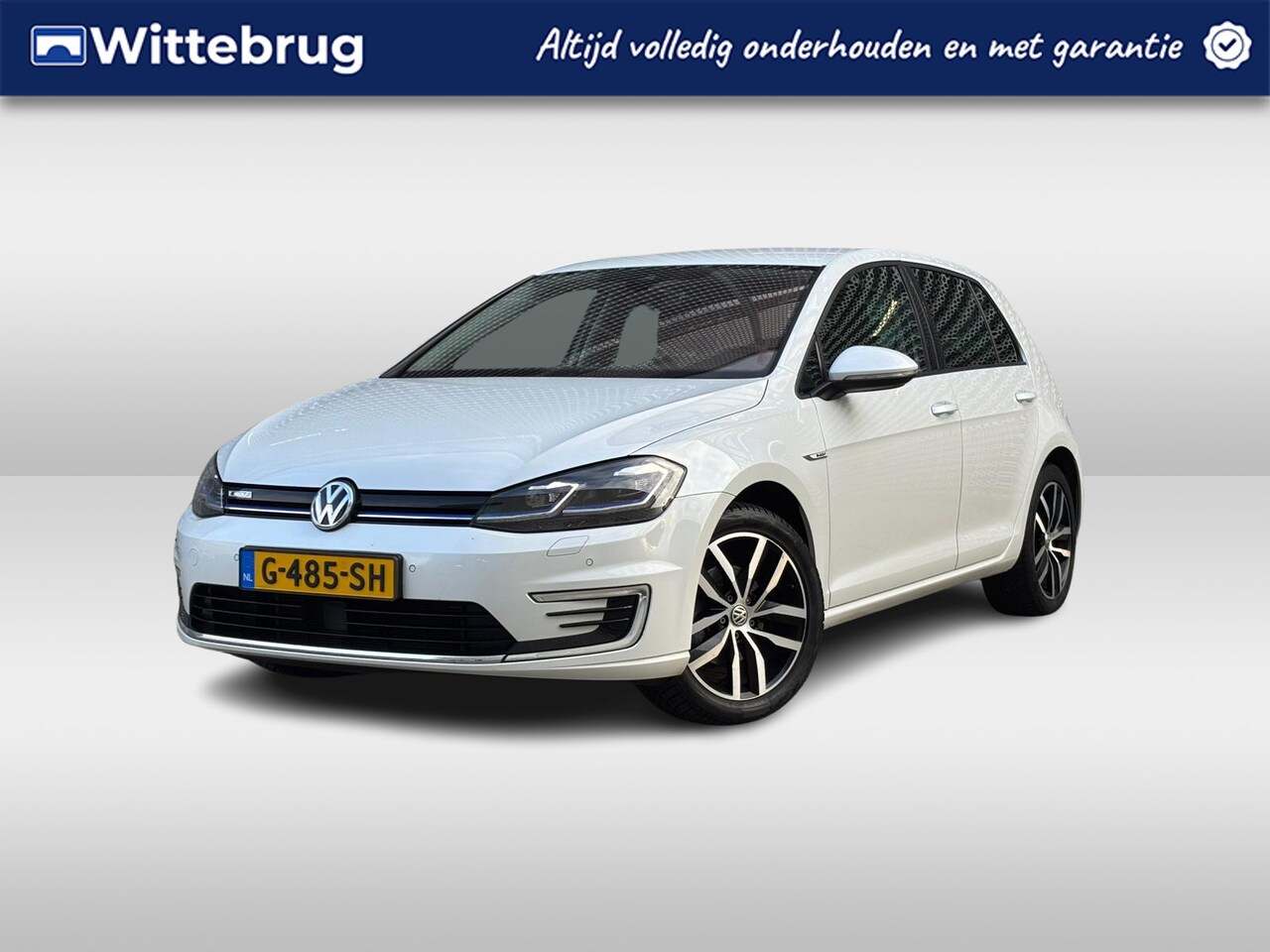 Volkswagen e-Golf - E-DITION / Lederen Bekleding / Achteruitrijcamera / Warmtepomp / Keyless Entry-Start / Sto - AutoWereld.nl