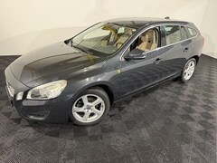 Volvo V60 - 1.6 T3 Momentum