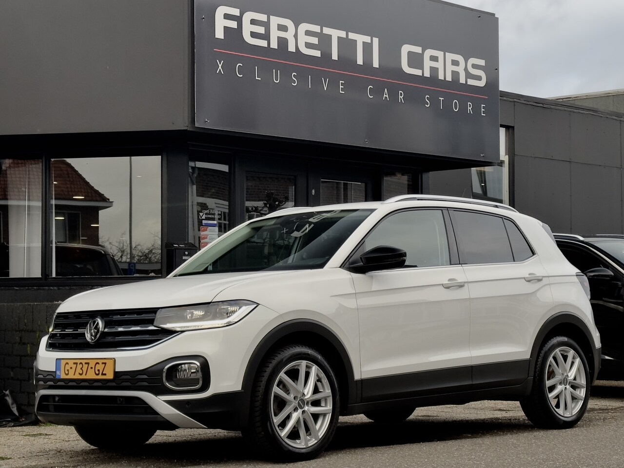 Volkswagen T-Cross - 1.0 TSI STYLE LEDER NAVI DIGI-DASH CARPLAY LMV PDC LED - AutoWereld.nl