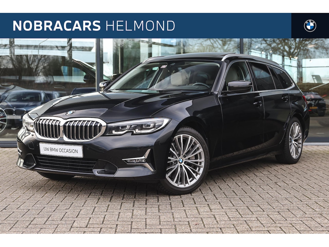 BMW 3-serie Touring - 330i High Executive Luxury Line Automaat / Panoramadak / LED / Comfort Access / Sportstoel - AutoWereld.nl