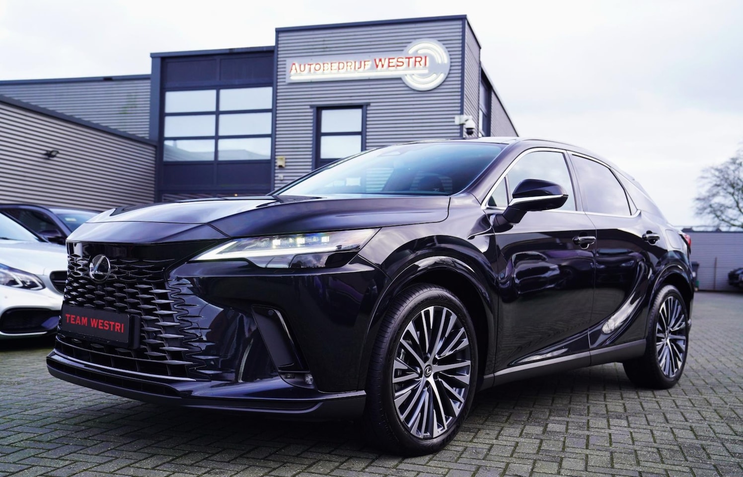 Lexus RX 450h - 450h+ Plug-in Hybrid F Sport Design | Panorama | 360 cam | Head up Display | incl BTW | Pr - AutoWereld.nl