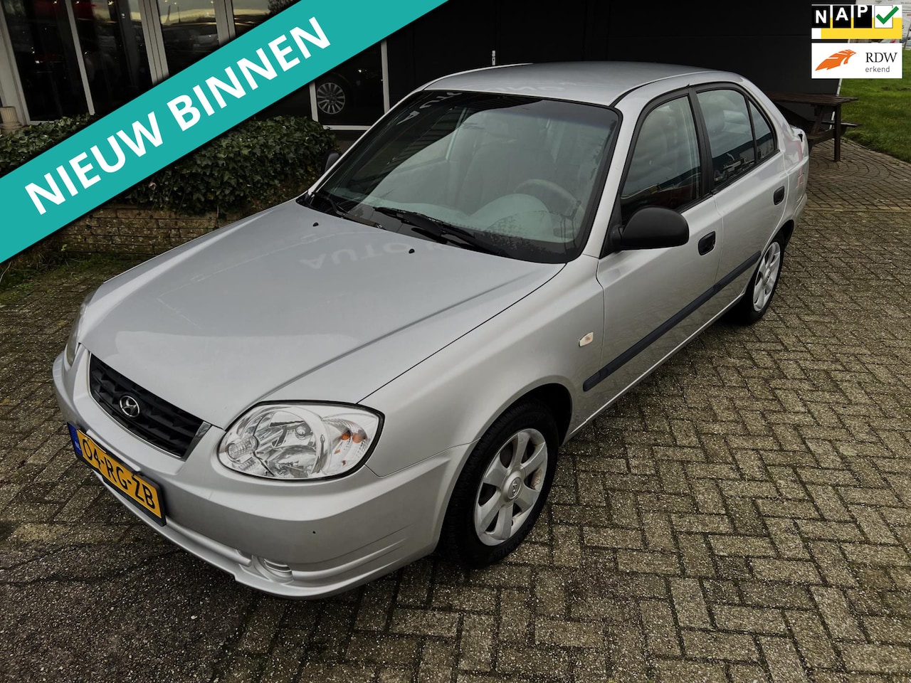 Hyundai Accent - 1.3i Active Young AIRCO/ELEK.R/TREK APK+NAP - AutoWereld.nl