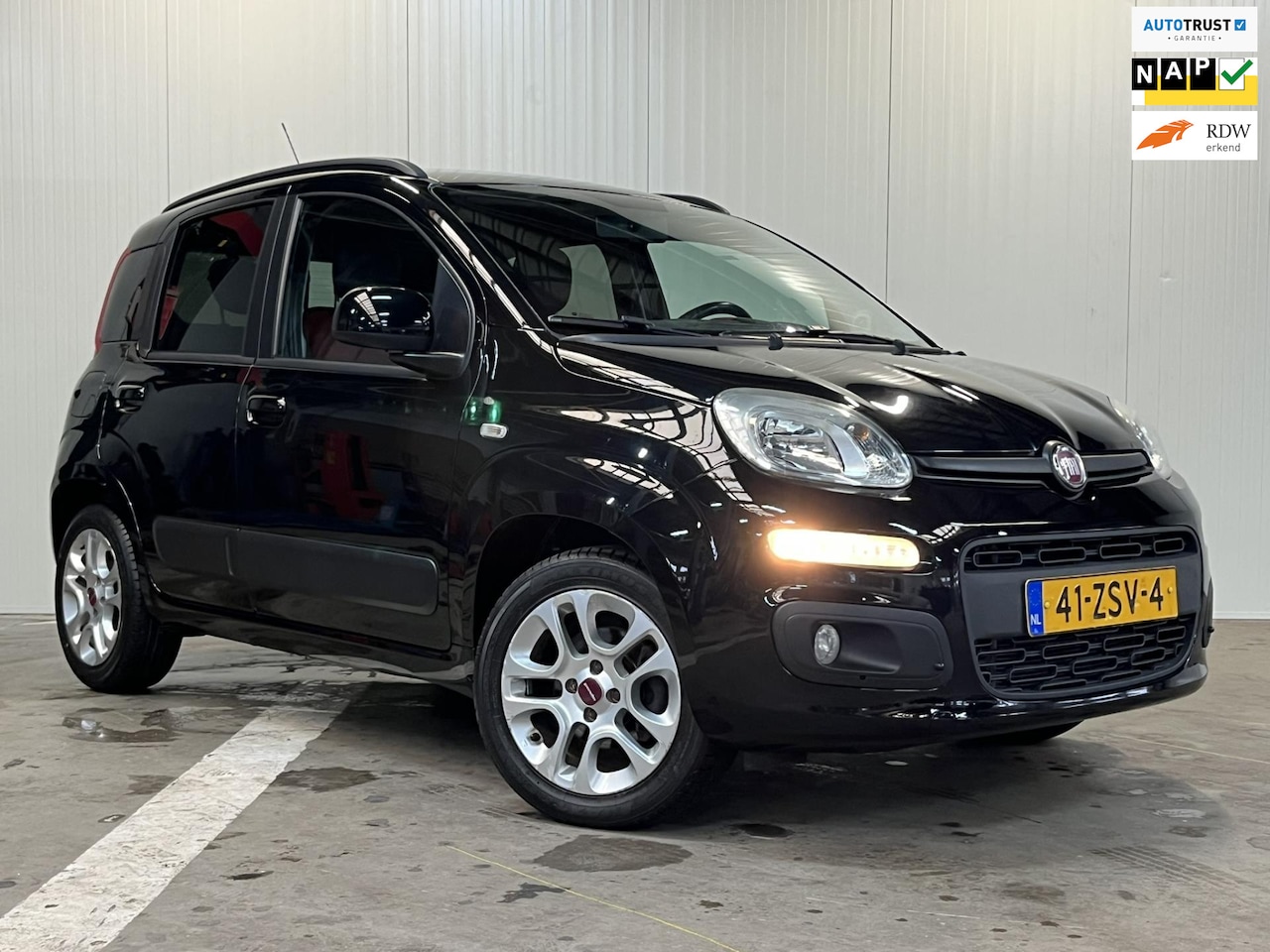 Fiat Panda - 0.9 TwinAir 86PK Mistlampen Luxe uitvoering - AutoWereld.nl