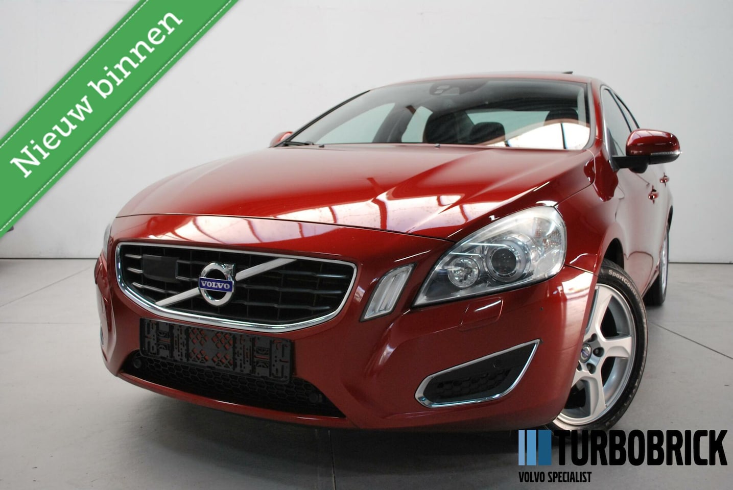 Volvo S60 - 2.0T Summum | leder|pano|navi|cruise | BLIS | bomvol!!! - AutoWereld.nl