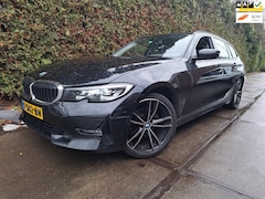 BMW 3-serie Touring - 320d High Executive