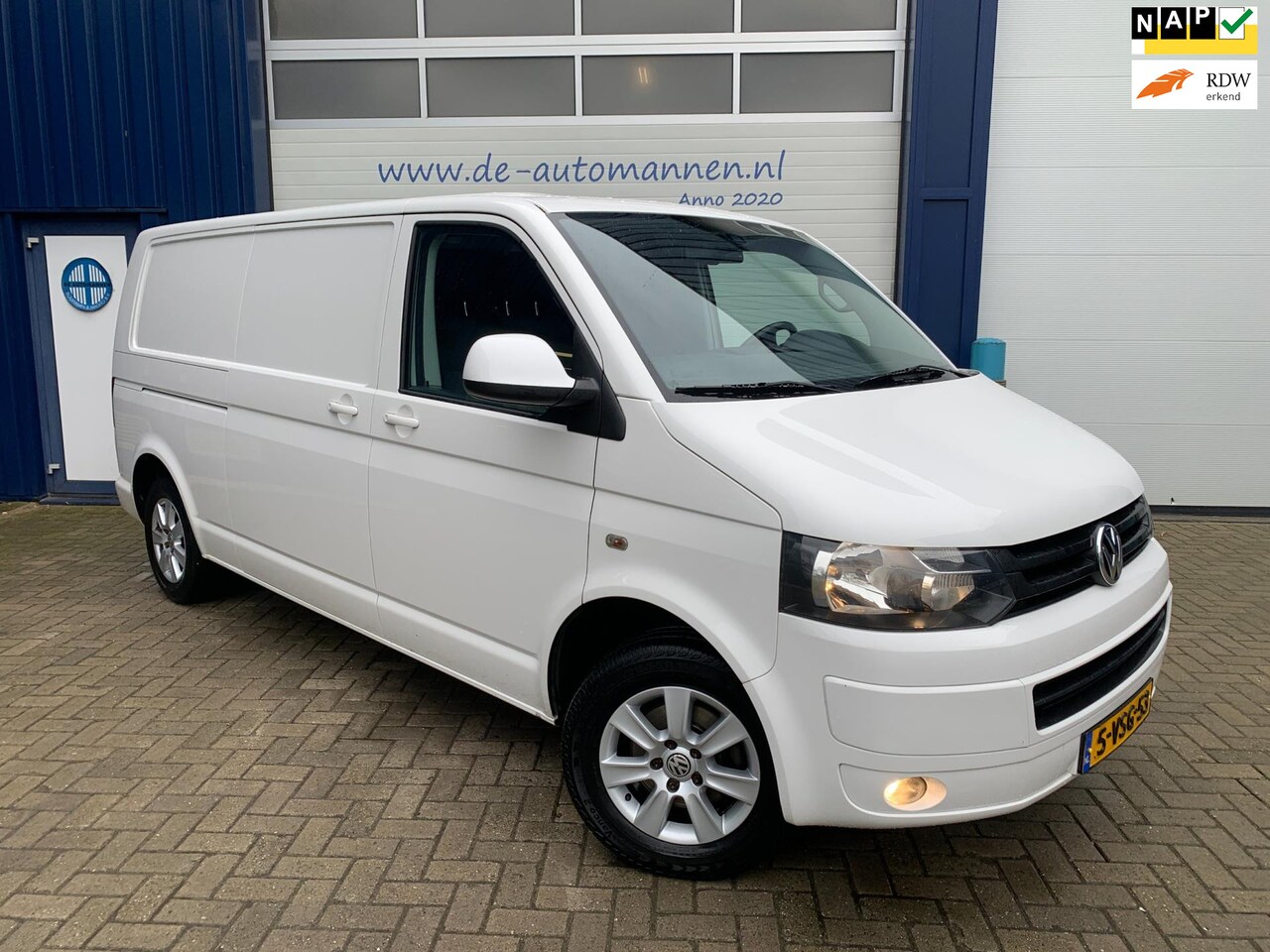 Volkswagen Transporter - 2.0 TDI 102pk L2H1 / AIRCO / CRUISE / 3p / KLEP / 1e EIGENAAR / BTW - AutoWereld.nl