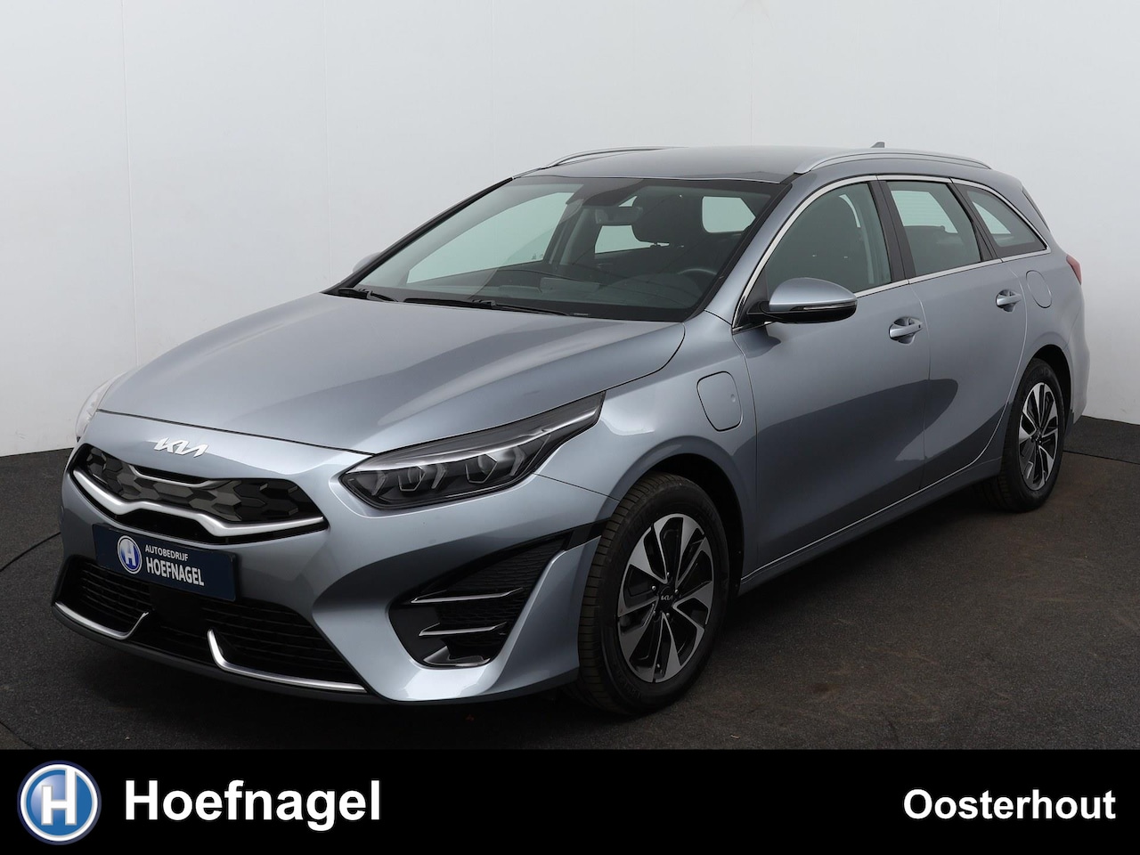 Kia Cee'd Sportswagon - Ceed 1.6 GDI PHEV DynamicPlusLine Automaat | Adaptive Cruise Control | Camera | Parkeersen - AutoWereld.nl