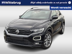 Volkswagen T-Roc - 1.5 TSI 150pk Sport R-LINE Panoramadak / LM 18 inch / Virtual cockpit / LED / Navigatie /