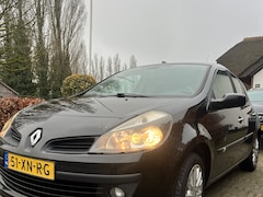 Renault Clio - 1.6-16V Dynamique