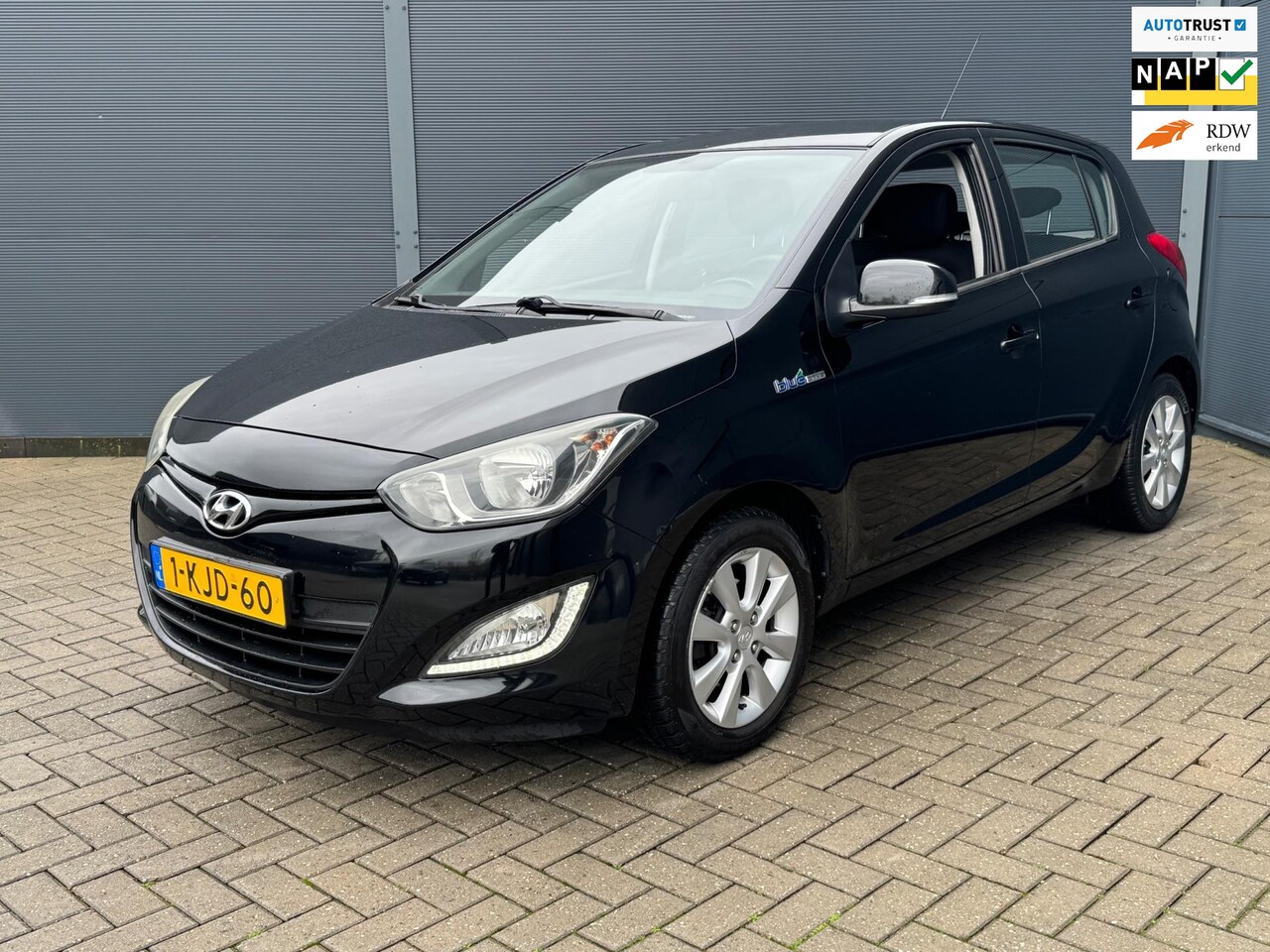 Hyundai i20 - 1.2i i-Deal Led / Facelift / Airco - AutoWereld.nl