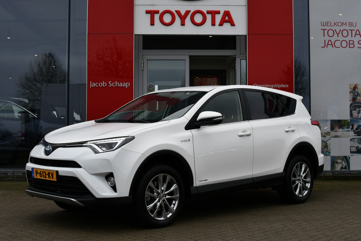 Toyota RAV4 - 2.5 Hybrid Style Limited Automaat 197pk | PDC vóór- & achter | Navigatie | Climate- & crui - AutoWereld.nl