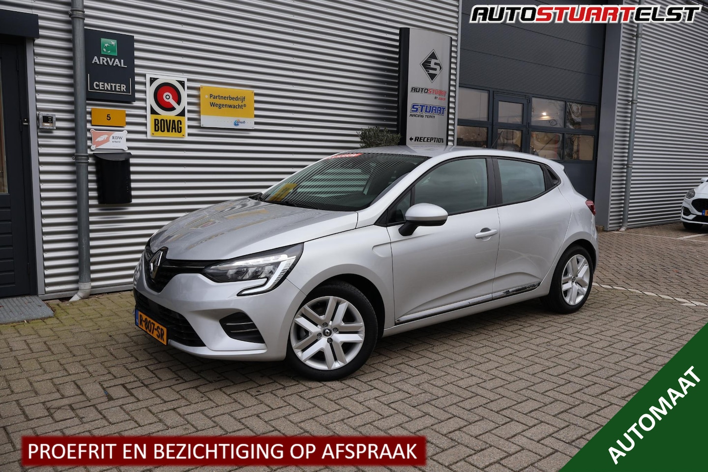 Renault Clio - 1.6 E-Tech Hybrid 140 Business Zen Car-play|Led|Airco|Cruise|Navi|1e-Eigenaar|NL-Auto+Nap| - AutoWereld.nl