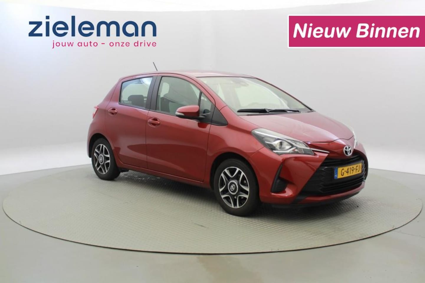 Toyota Yaris - 1.0 VVT-i Active - Camera, Navi, Clima - AutoWereld.nl