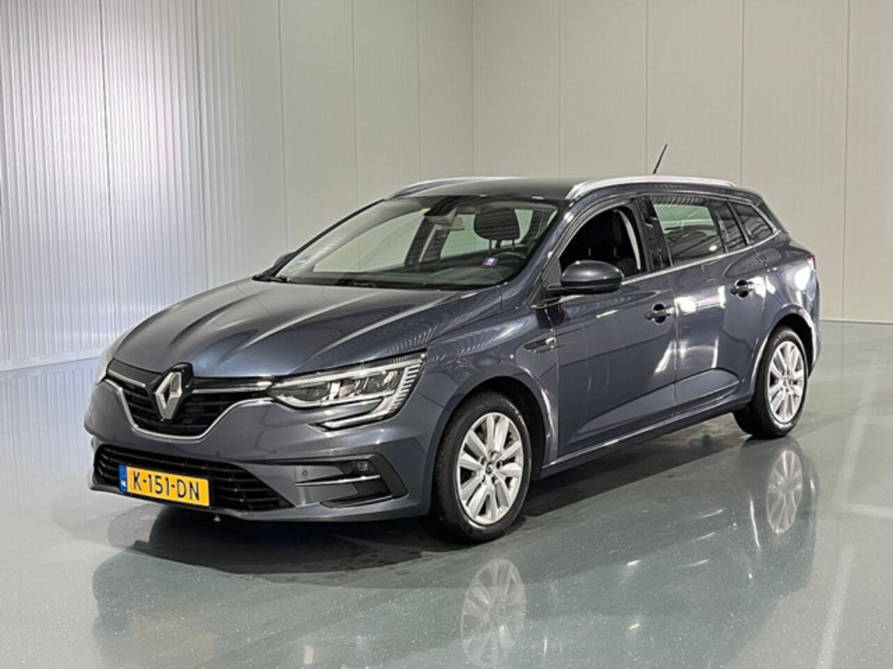 Renault Mégane Estate - 1.3 TCe Business Zen Trekhaak | Climatronic | Navi | LED | AppleCarplay | Géén afleverkost - AutoWereld.nl