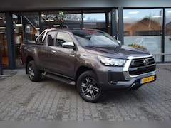 Toyota HiLux - 2.8 D-4D X-TRA CAB PROFESSIONAL A/T 4WD VAN