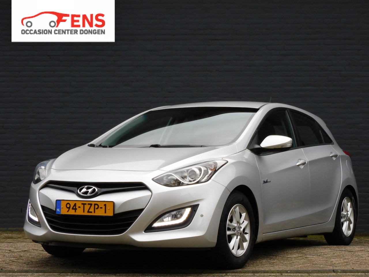 Hyundai i30 - 1.6 GDI Business Edition NAVI! ACHTERUITRIJCAM! CLIMA! CRUISE! - AutoWereld.nl