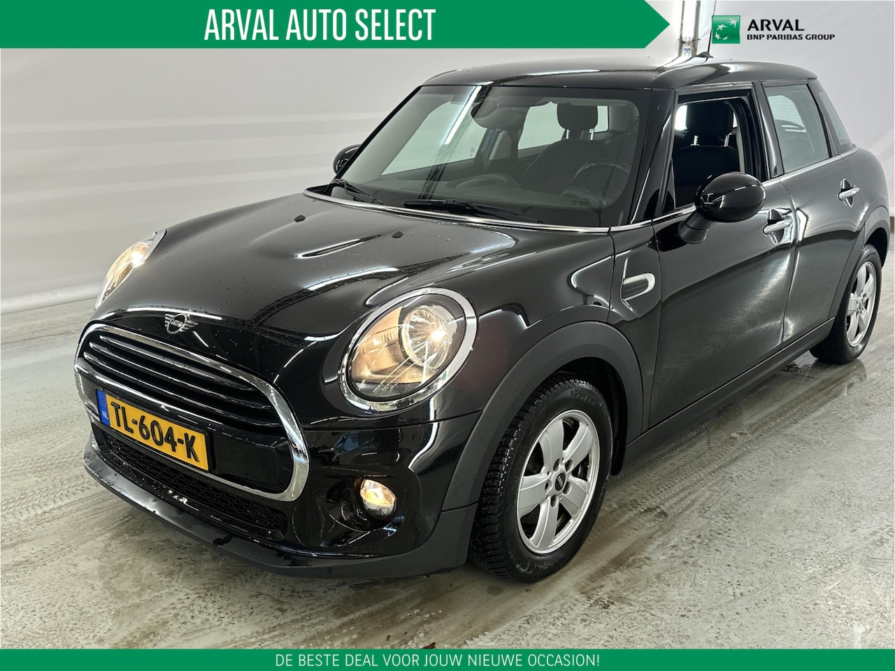 MINI Cooper - Mini 1.5 136pk Automaat Business Pack 5 Deurs | Navi | Apple CarPlay / Android Auto| Cruis - AutoWereld.nl