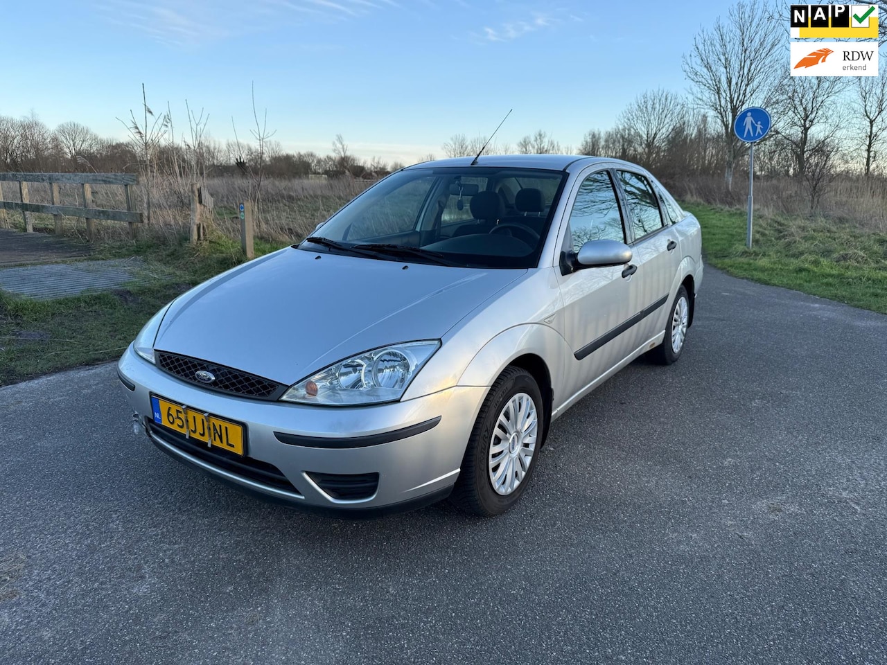 Ford Focus - 1.4-16V Cool Edition Airco Radio Cd APK tot 17-01-2026 - AutoWereld.nl